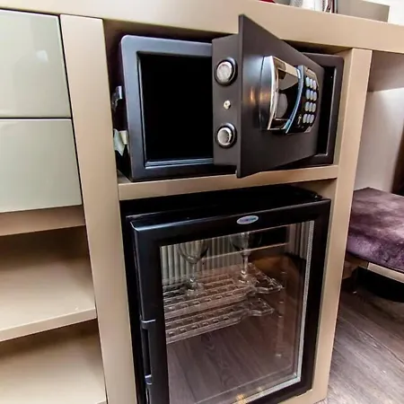 Etruska Luxury Trastevere 4*