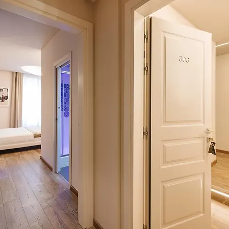 Etruska Luxury Trastevere 2* Roma